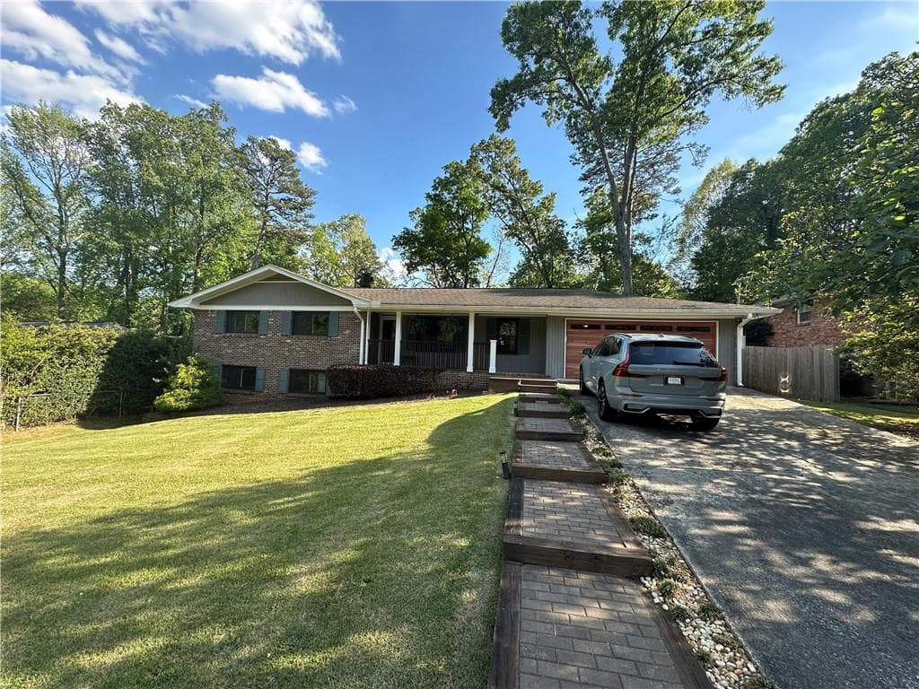3215 Rehoboth Drive, Decatur, GA 30033 — most recent listing photo