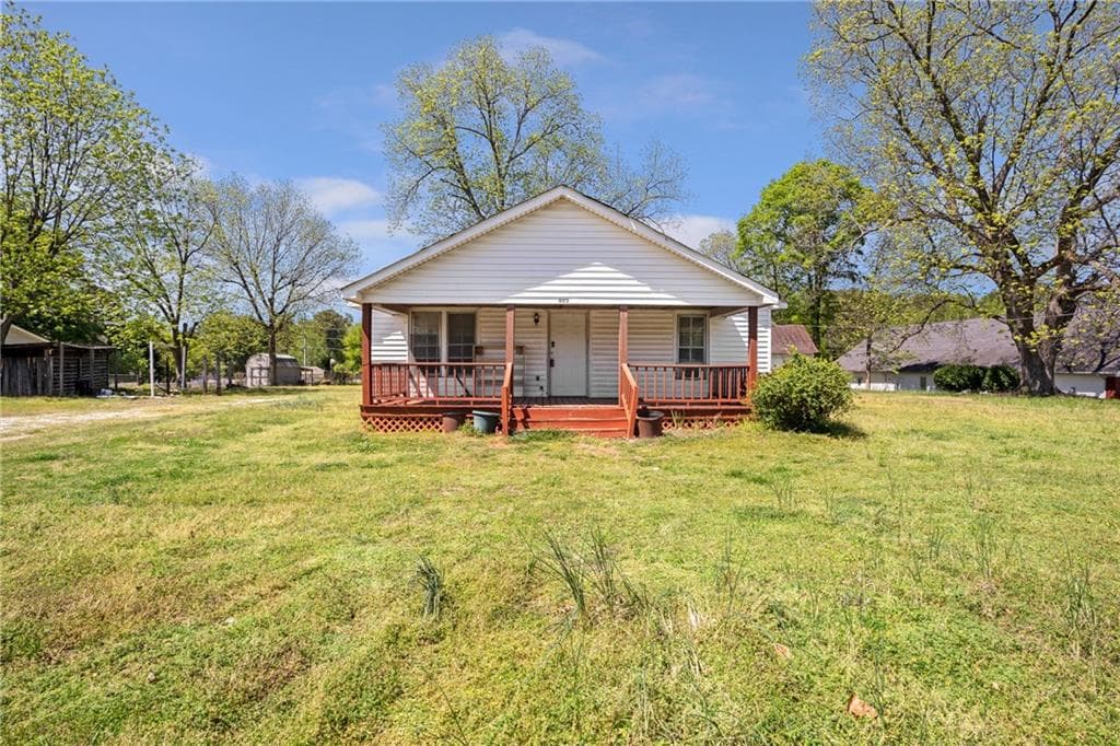 3 bedroom, 1 bathroom single family residence sold at 603 Webb Gin House Road, Lawrenceville, GA 30045