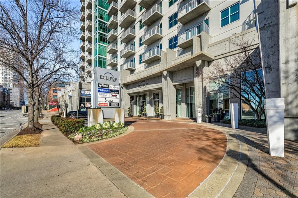 1 bedroom, 1 bathroom, 797 sq ft condominium for sale at 250 Pharr Road 1716, Atlanta, GA 30305 — photo 1 of 60