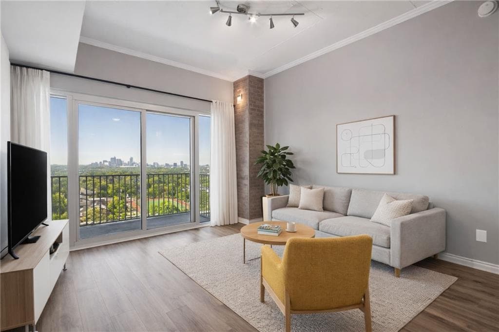 1 bedroom, 1 bathroom, 797 sq ft condominium for sale at 250 Pharr Road 1716, Atlanta, GA 30305 — photo 8