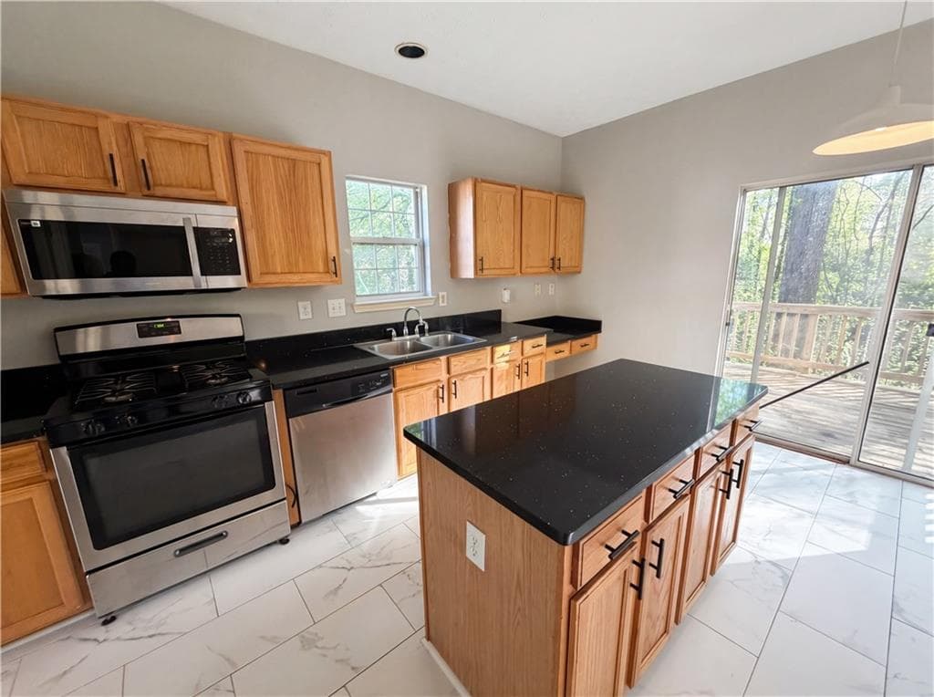 4 bedroom, 4 bathroom, 2,971 sq ft single family residence for sale at 403 Clearstream Lane, Austell, GA 30168 — photo 9