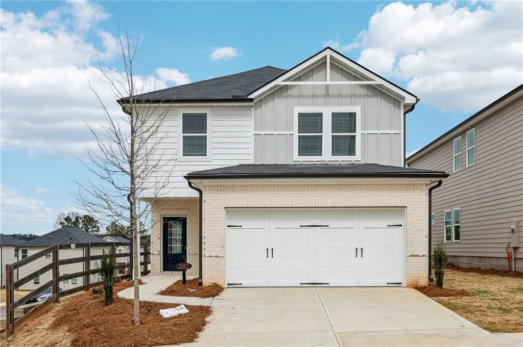 4 bedroom, 3 bathroom, 2,100 sq ft single family residence sold at 2812 Manor, College Park, GA 30337