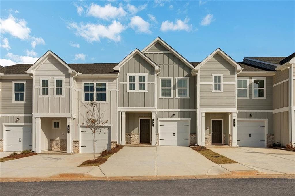 2 bedroom, 2 bathroom, 1,306 sq ft townhouse for rent at 138 Paper Mill Road Anise, Lawrenceville, GA 30046 for $2,167 a month
