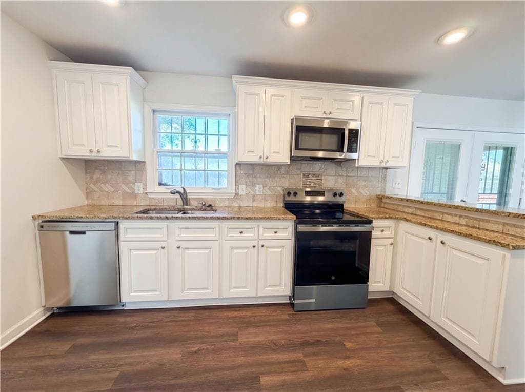 4 bedroom, 3 bathroom, 2,283 sq ft single family residence under contract at 4055 Tecumseh Trail, Conley, GA 30288 — photo 10