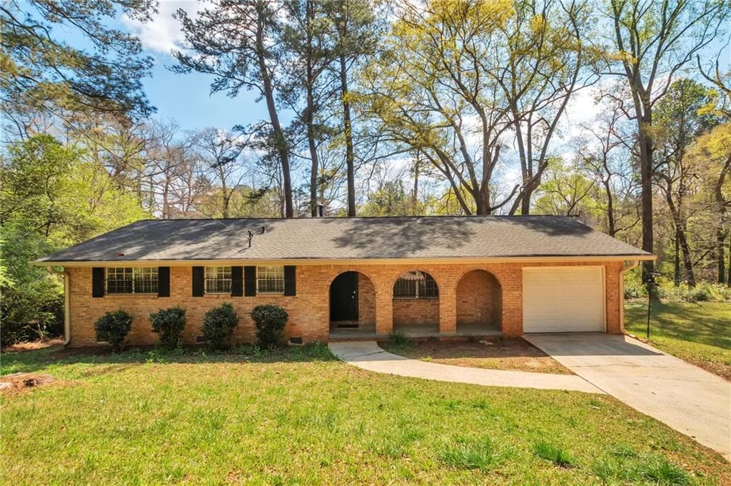 3 bedroom, 2 bathroom, 1,388 sq ft single family residence sold at 2912 Knollview Drive, Decatur, GA 30034