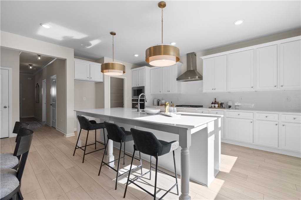 4 bedroom, 3 bathroom, 2,473 sq ft single family residence under contract at 315 Abbotts Crossing Circle, Conyers, GA 30094 — photo 4