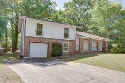 4 bedroom, 2 bathroom, 1,723 sq ft single family residence sold at 8882 Ashwood Dr, Riverdale, GA 30274