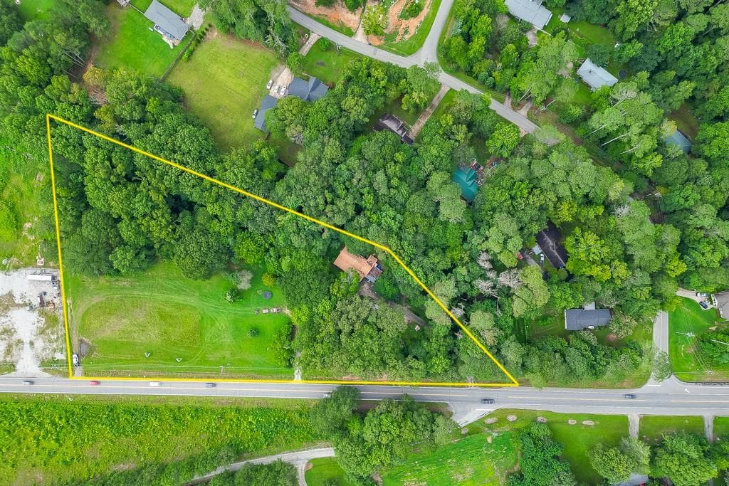 3 bedroom, 2 bathroom single family residence for sale at 3828 Highway 53, Dawsonville, GA 30534 — photo 3