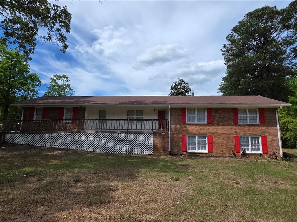 4 bedroom, 2 bathroom, 3,261 sq ft single family residence for sale at 7016 Skyline Drive, Lithia Springs, GA 30122 — photo 2