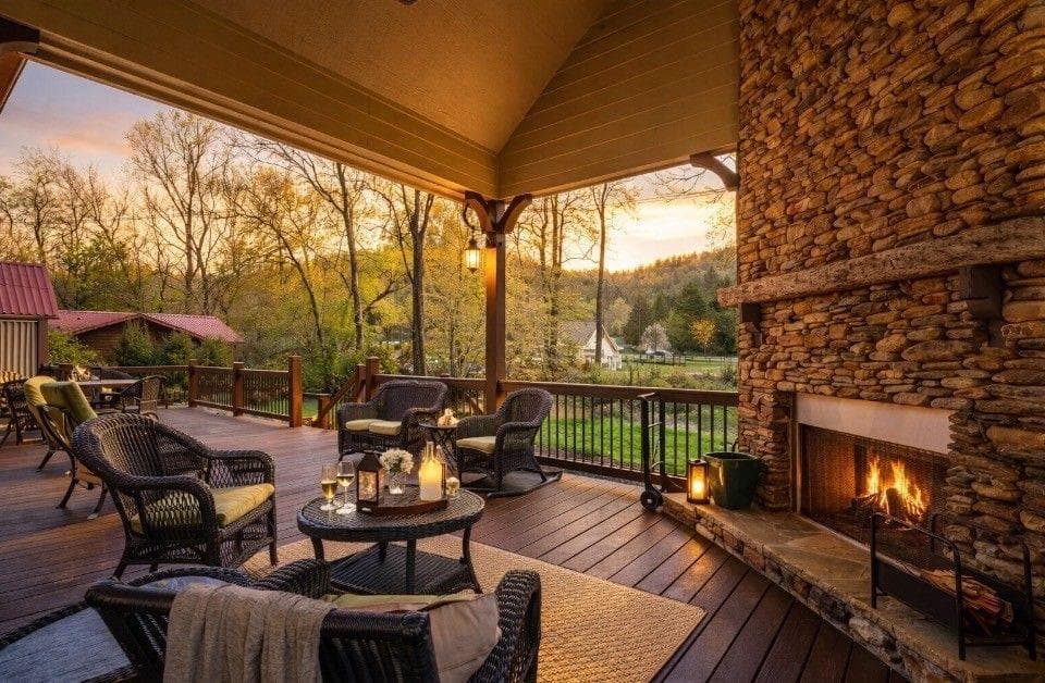 4 bedroom, 3 bathroom, 3,575 sq ft single family residence for sale at 2171 Big Pine Drive, Hiawassee, GA 30546 — photo 2