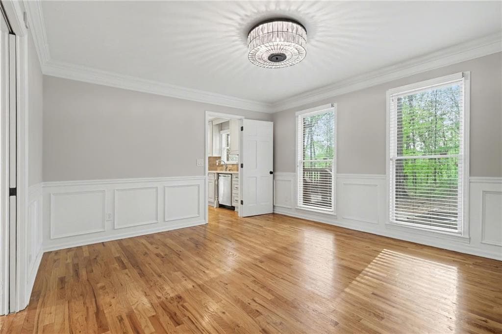 5 bedroom, 4 bathroom, 3,309 sq ft single family residence for sale at 205 Marsh Glen Point, Atlanta, GA 30328 — photo 10