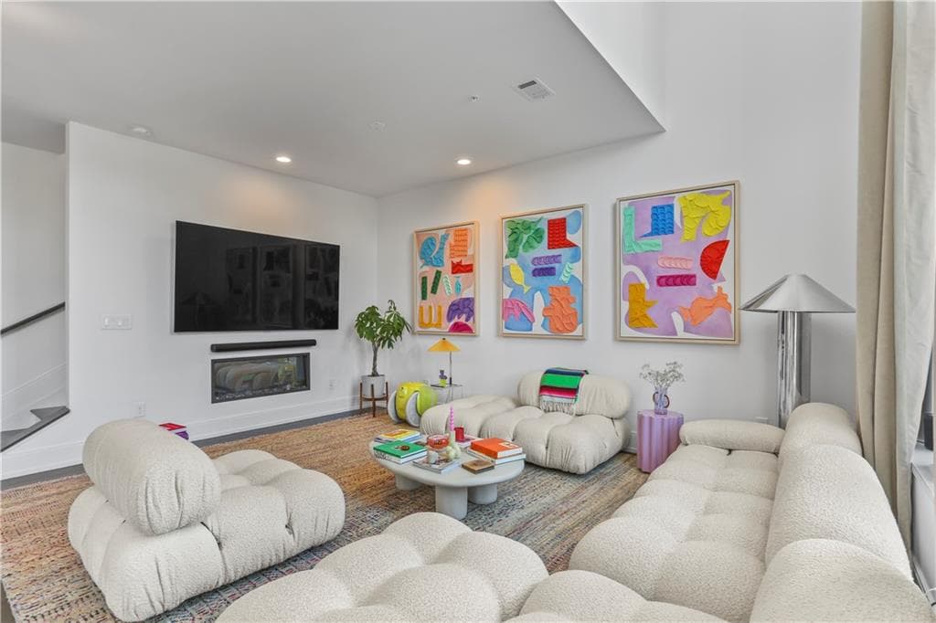 3 bedroom, 3 bathroom, 2,236 sq ft townhouse for sale at 1200 Ponce De Leon Avenue A5, Atlanta, GA 30306 — photo 4