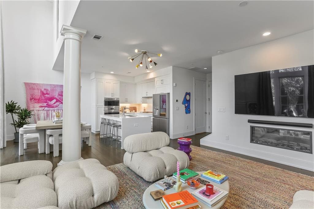 3 bedroom, 3 bathroom, 2,236 sq ft townhouse for sale at 1200 Ponce De Leon Avenue A5, Atlanta, GA 30306 — photo 5