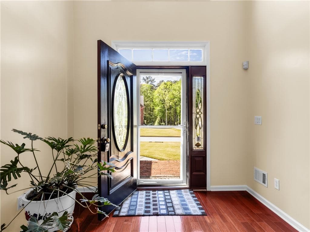 4 bedroom, 3 bathroom, 3,098 sq ft single family residence for sale at 2354 Brentmoore Point, Conyers, GA 30013 — photo 3