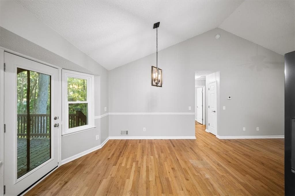 4 bedroom, 3 bathroom, 1,714 sq ft single family residence for sale at 1528 Oakleaf Drive, Auburn, GA 30011 — photo 10
