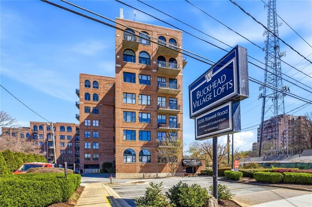 1 bedroom, 1 bathroom, 980 sq ft condominium for sale at 3235 Roswell Road 702, Atlanta, GA 30305 — photo 5