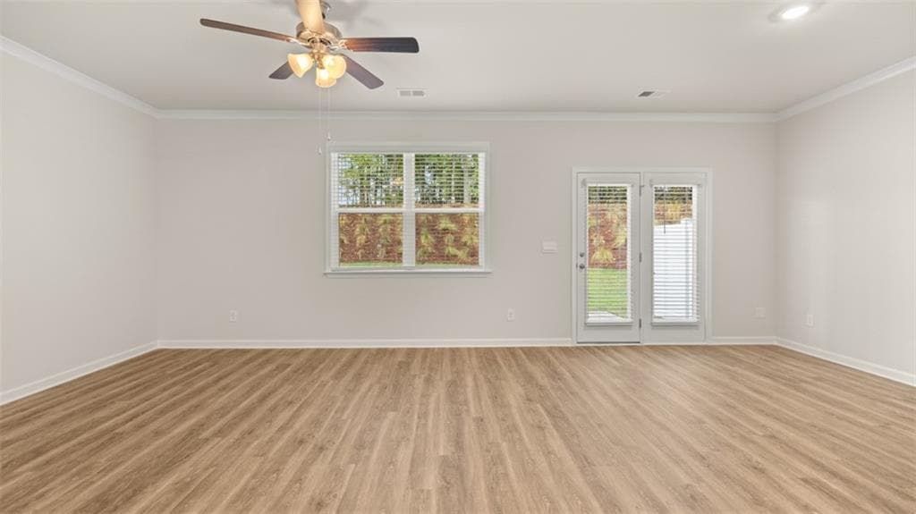 3 bedroom, 3 bathroom, 1,947 sq ft townhouse for sale at 430 Silver Moon Drive, Loganville, GA 30052 — photo 6