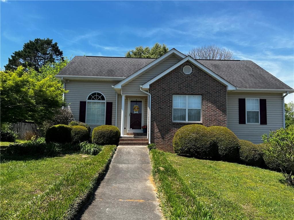 115 Chelcy Drive, Calhoun, GA 30701 — most recent listing photo