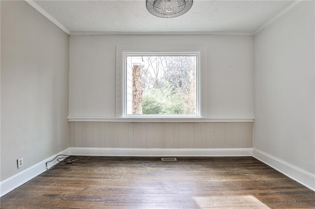 3 bedroom, 3 bathroom, 1,897 sq ft single family residence for sale at 3537 W Hill Street, Clarkston, GA 30021 — photo 4