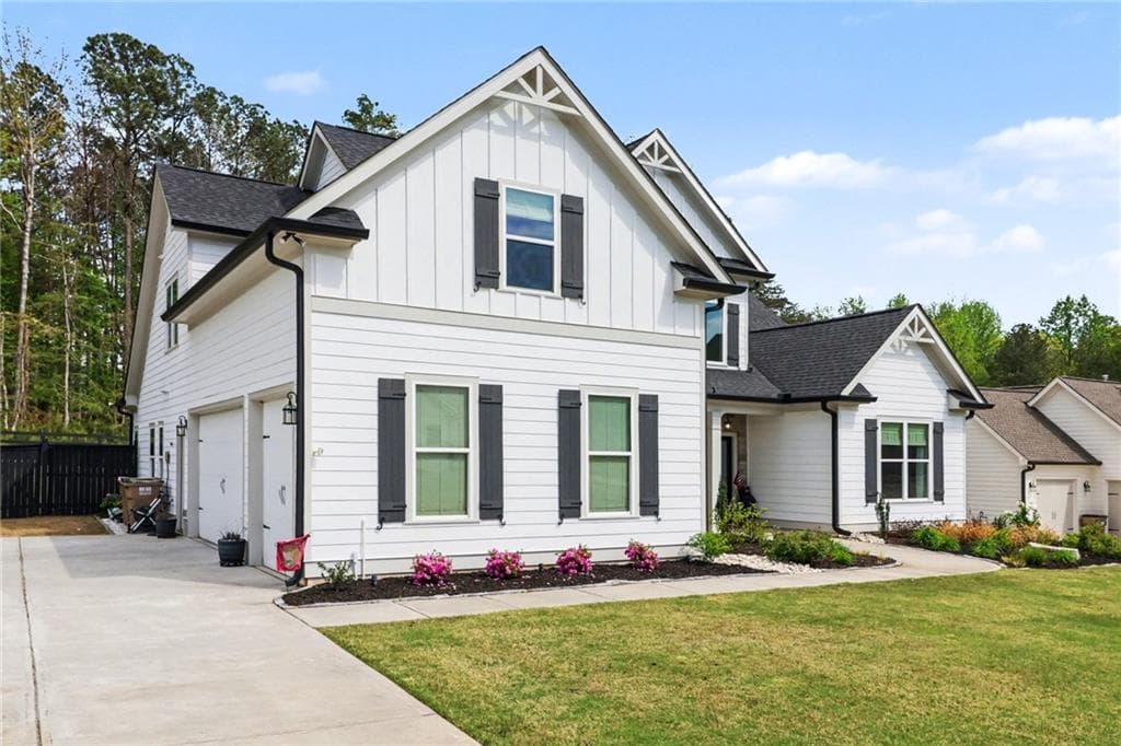 4 bedroom, 5 bathroom, 3,146 sq ft single family residence for sale at 7750 Scenic Overlook, Cumming, GA 30041 — photo 3