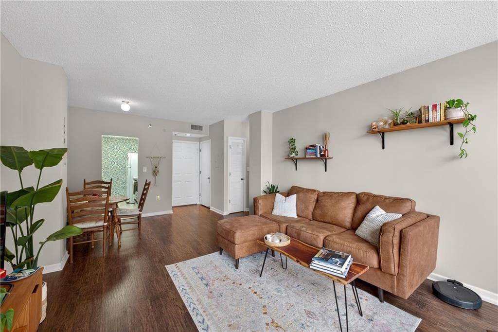 1 bedroom, 1 bathroom, 625 sq ft condominium for sale at 1280 W Peachtree Street 2502, Atlanta, GA 30309 — photo 8