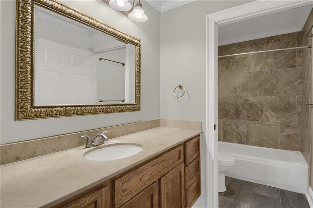 2 bedroom, 2 bathroom, 1,119 sq ft condominium for sale at 1074 Peachtree Walk B114, Atlanta, GA 30309 — photo 8