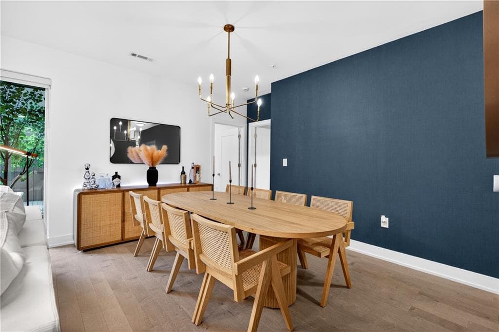 2 bedroom, 2 bathroom, 1,224 sq ft condominium for sale at 775 Juniper Street 220, Atlanta, GA 30308 — photo 6
