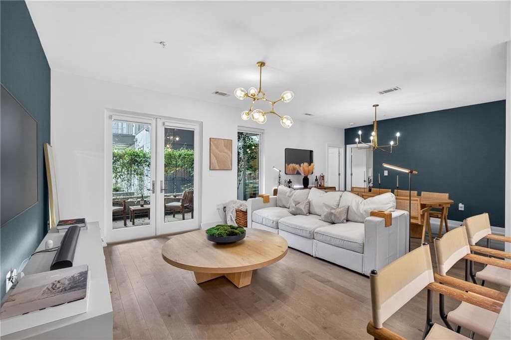 2 bedroom, 2 bathroom, 1,224 sq ft condominium for sale at 775 Juniper Street 220, Atlanta, GA 30308 — photo 2
