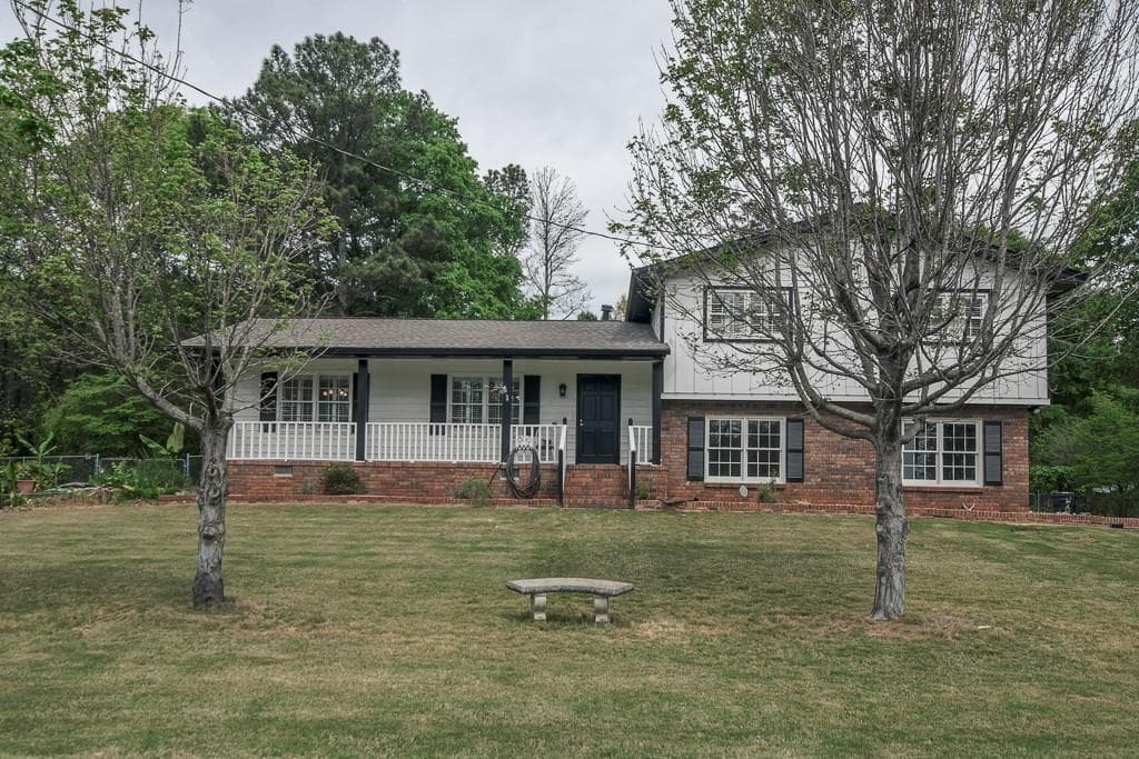 4439 N Shore Lane, Norcross, GA 30093 — most recent listing photo