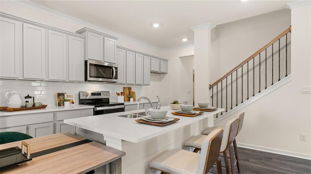 3 bedroom, 3 bathroom, 1,951 sq ft townhouse for sale at 520 Silver Moon Drive, Loganville, GA 30052 — photo 8