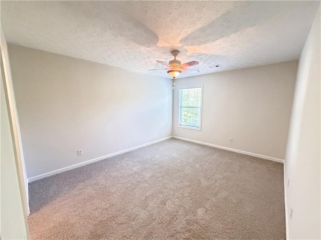 3 bedroom, 3 bathroom, 2,064 sq ft single family residence for sale at 13331 Harpley Court, Alpharetta, GA 30004 — photo 4