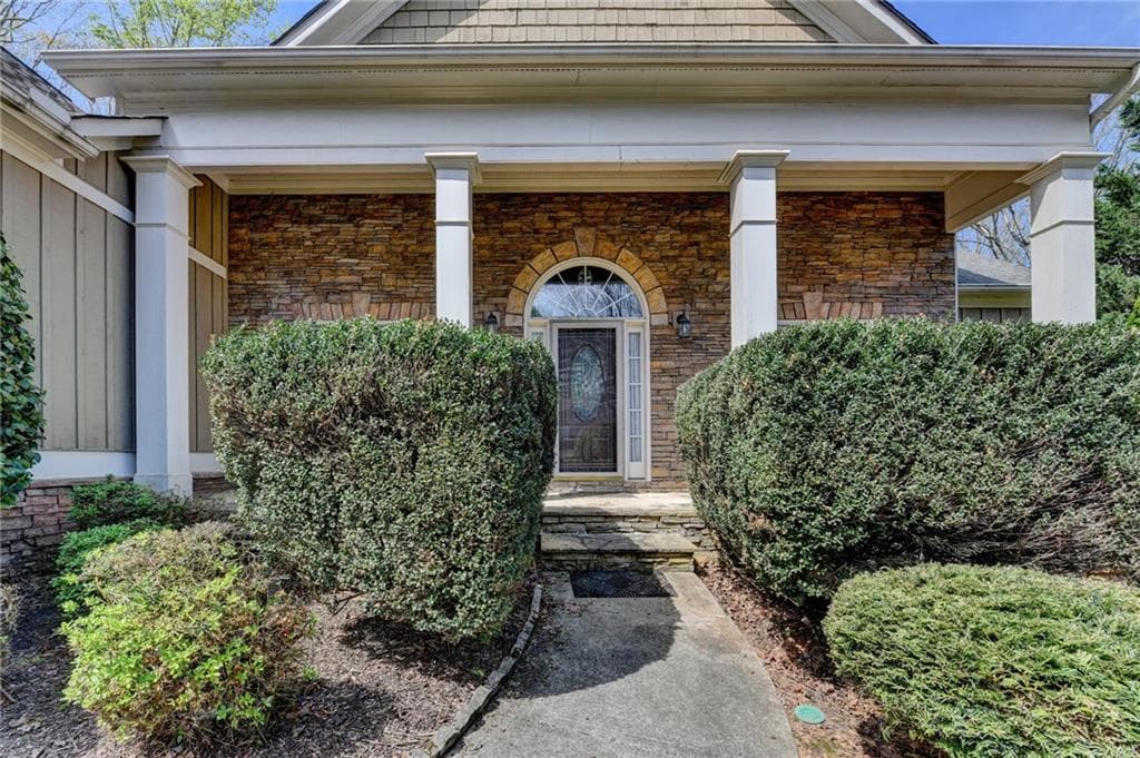 3 bedroom, 2 bathroom, 4,332 sq ft single family residence for sale at 8780 Waterside Drive, Ball Ground, GA 30107 — photo 2