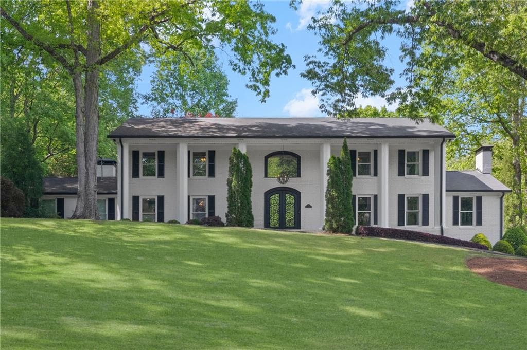 5 bedroom, 5 bathroom, 4,364 sq ft single family residence sold at 260 Tamer Lane, Atlanta, GA 30327