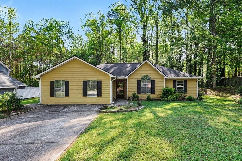 3 bedroom, 2 bathroom, 1,866 sq ft single family residence sold at 6615 Crossing Creek Point, Austell, GA 30168