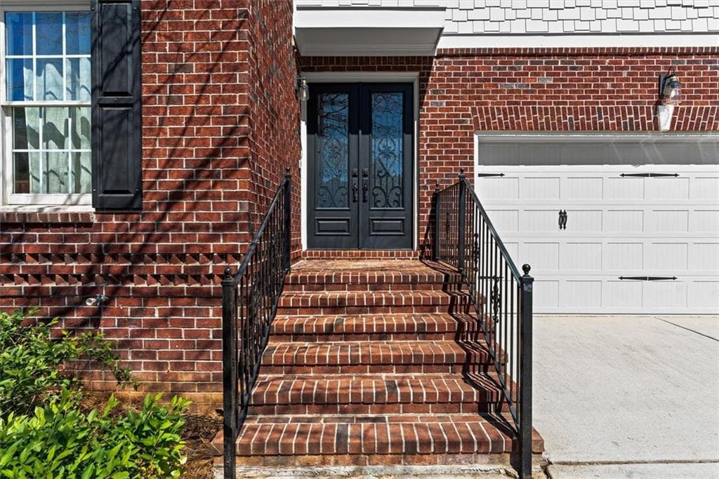 4 bedroom, 5 bathroom, 3,990 sq ft single family residence for sale at 3089 Frazier Walk, Decatur, GA 30033 — photo 2