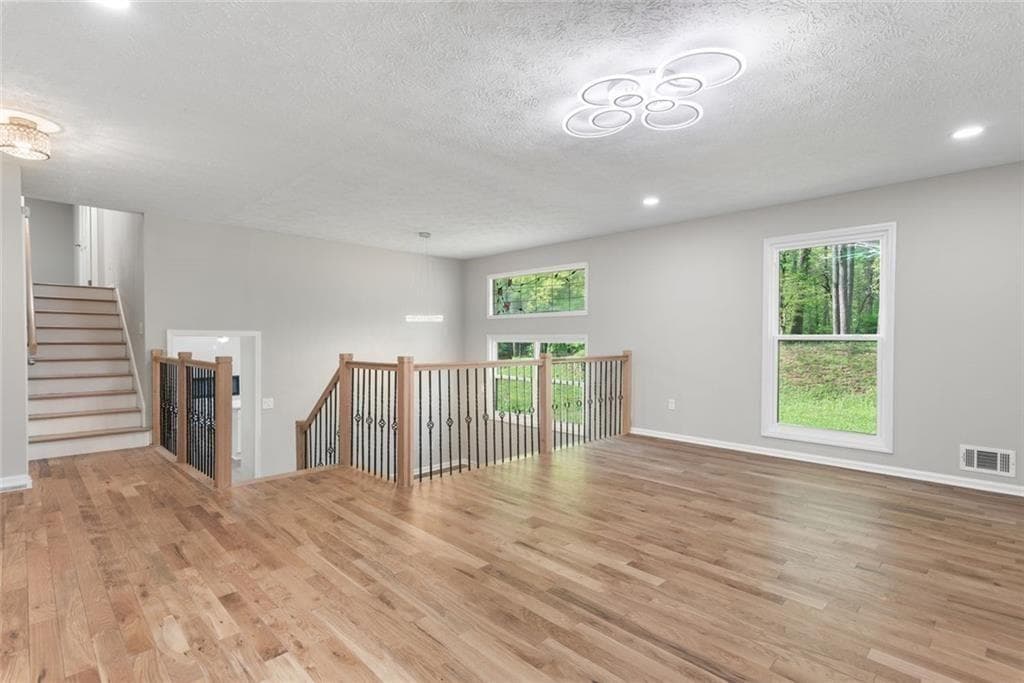 4 bedroom, 3 bathroom, 2,519 sq ft single family residence for sale at 4645 Dunwoody Club Drive, Dunwoody, GA 30350 — photo 8