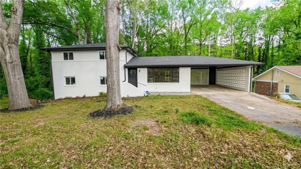 3211 Thrasher Circle, Decatur, GA 30032 — most recent listing photo