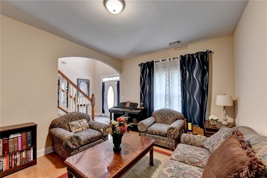 6 bedroom, 4 bathroom, 4,649 sq ft single family residence for sale at 1130 Rose Lily Place, Dacula, GA 30019 — photo 9