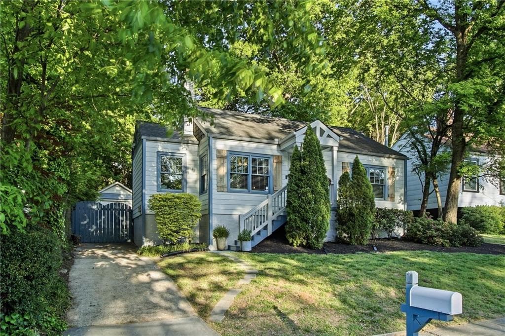 1189 Atlantic Drive, Atlanta, GA 30318 — most recent listing photo