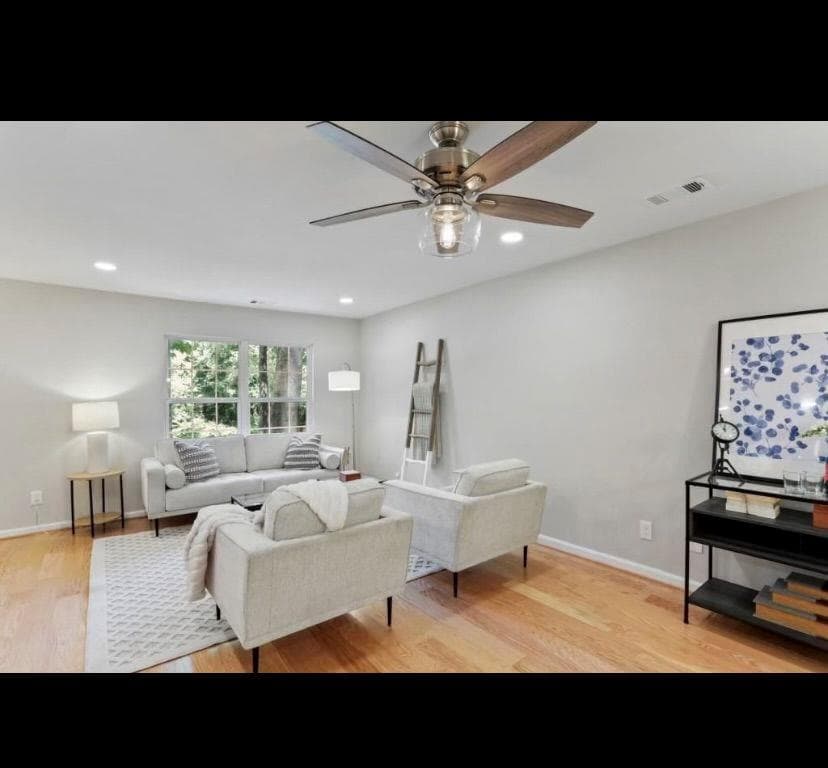 3 bedroom, 2 bathroom, 1,288 sq ft single family residence for sale at 5115 Martins Crossing, Stone Mountain, GA 30088 — photo 3
