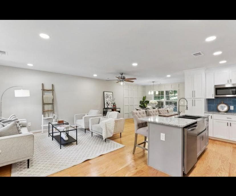 3 bedroom, 2 bathroom, 1,288 sq ft single family residence for sale at 5115 Martins Crossing, Stone Mountain, GA 30088 — photo 6