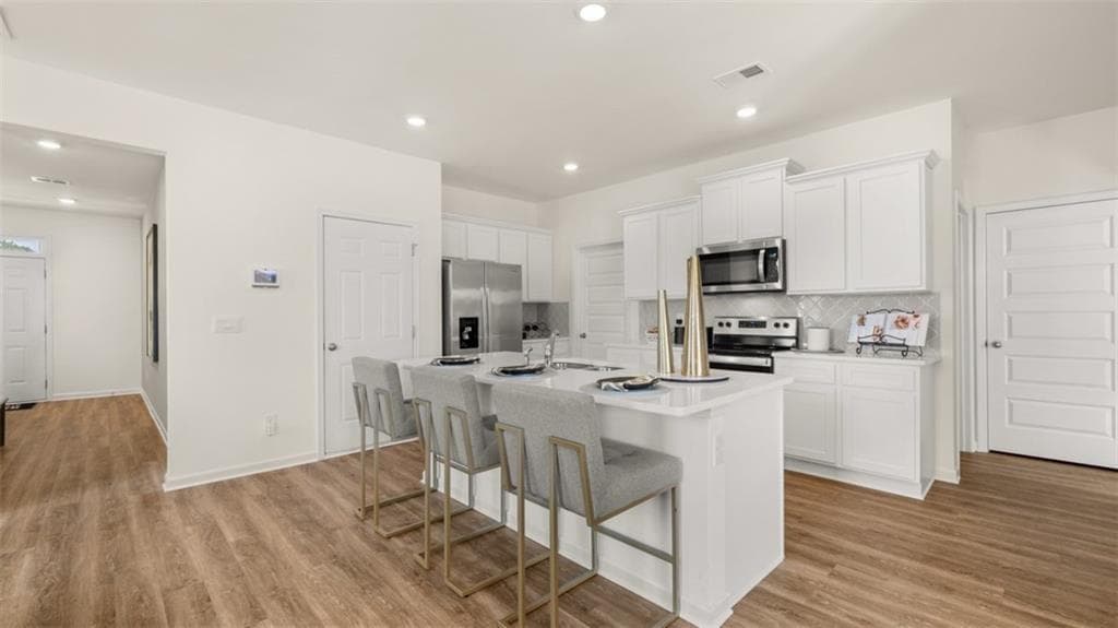 3 bedroom, 3 bathroom single family residence under contract at 11960 Aukerman Way, Hampton, GA 30228 — photo 6