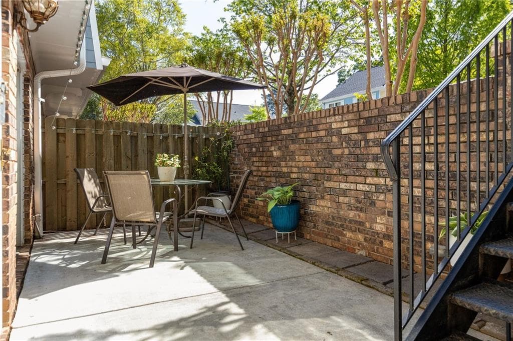 2 bedroom, 3 bathroom, 1,250 sq ft townhouse sold at 307 Adair Street B1, Decatur, GA 30030