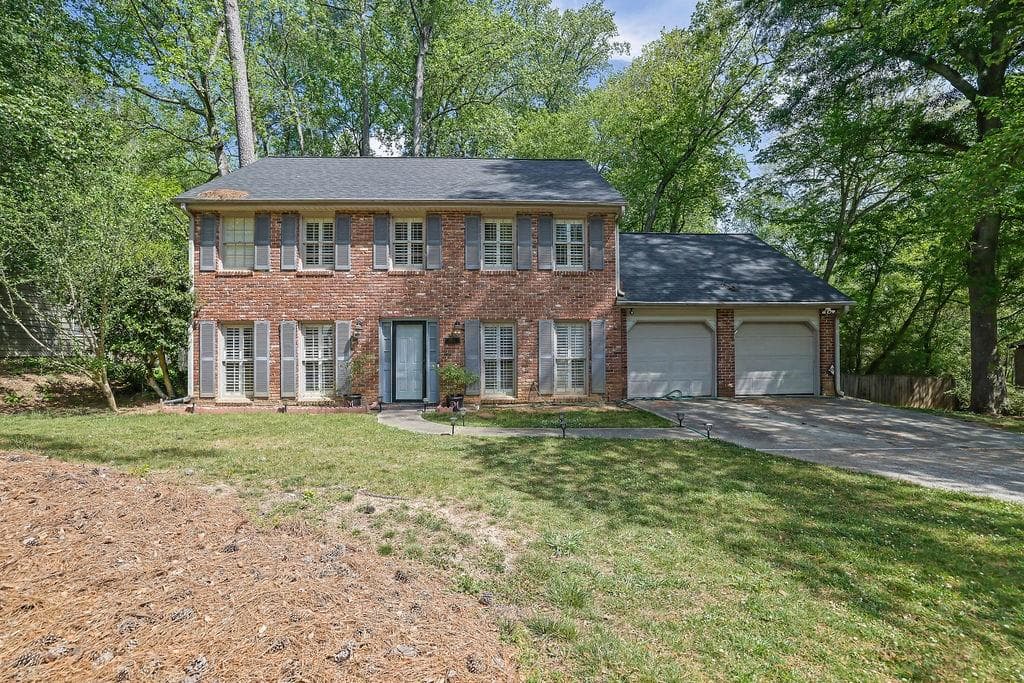 5 bedroom, 3 bathroom, 2,361 sq ft single family residence sold at 1362 Murdock Road, Marietta, GA 30062