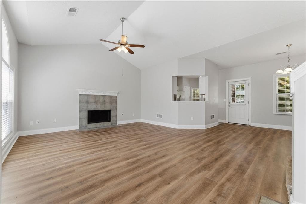 3 bedroom, 3 bathroom, 1,634 sq ft single family residence for sale at 3022 Lake Park, Acworth, GA 30101 — photo 3