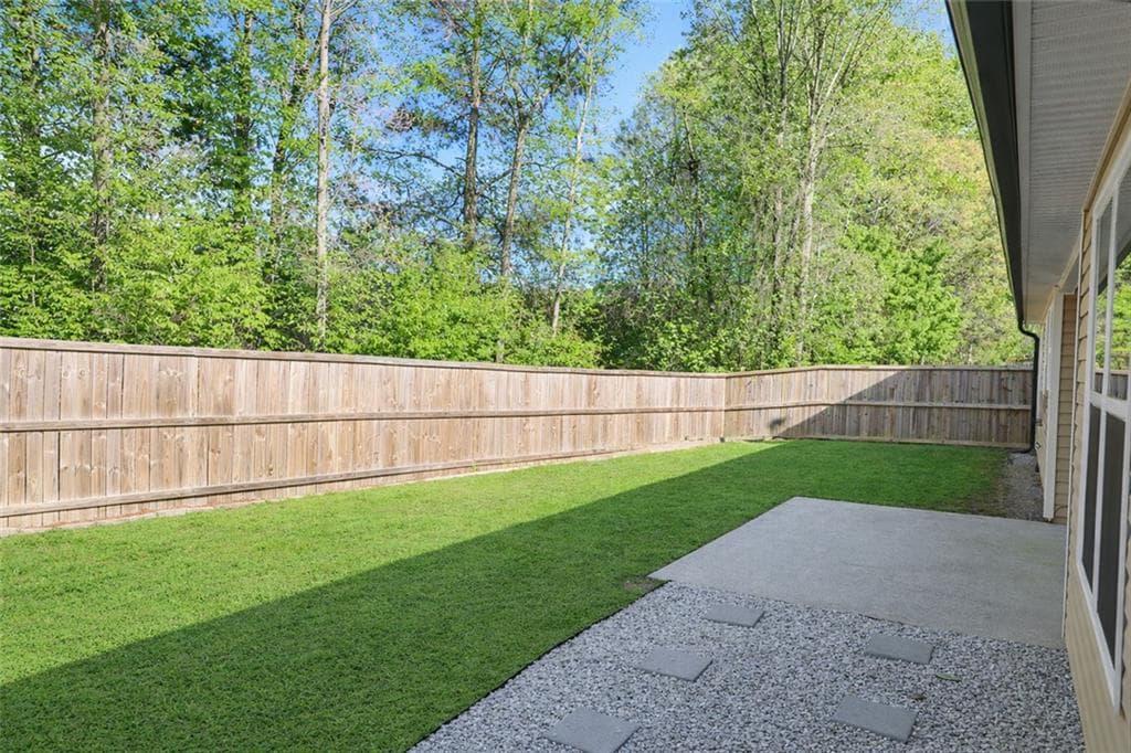 4 bedroom, 2 bathroom, 2,404 sq ft single family residence under contract at 1997 Peach Shoals, Dacula, GA 30019 — photo 3