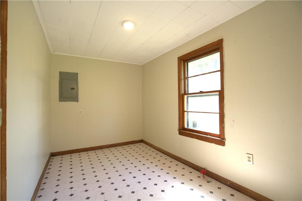 3 bedroom, 2 bathroom, 2,456 sq ft single family residence under contract at 337 Dockery Road, Dahlonega, GA 30533 — photo 8