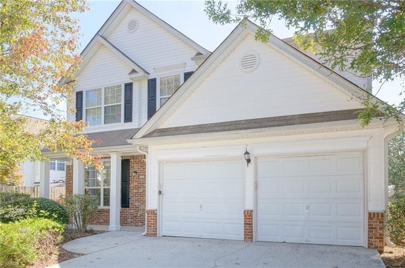 3 bedroom, 3 bathroom, 1,961 sq ft single family residence under contract at 2333 Laurelfield Drive, Grayson, GA 30017 — photo 2