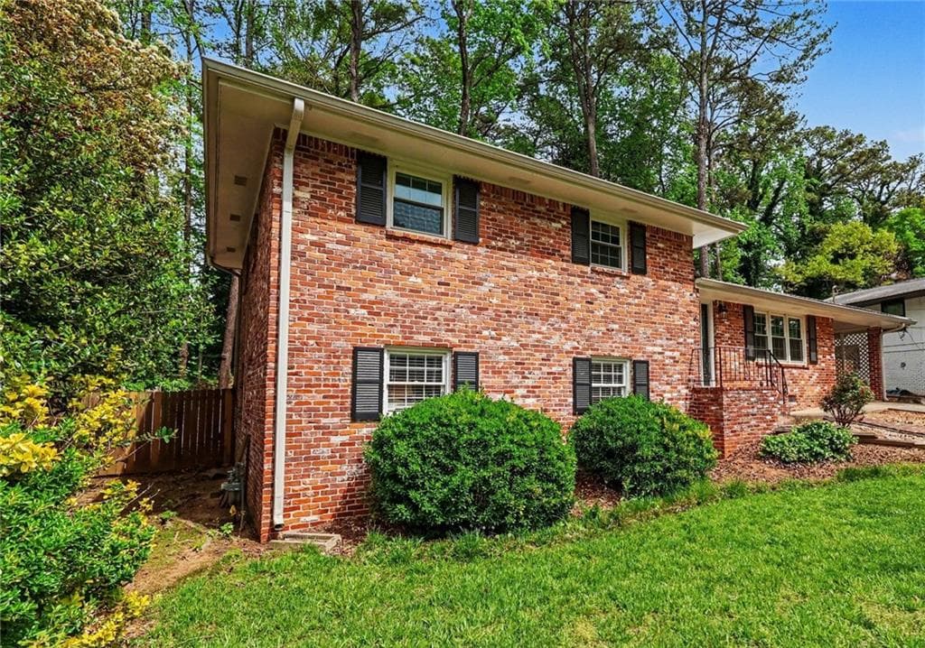 4 bedroom, 2 bathroom, 1,967 sq ft single family residence for sale at 1455 Sanden Ferry Drive, Decatur, GA 30033 — photo 3