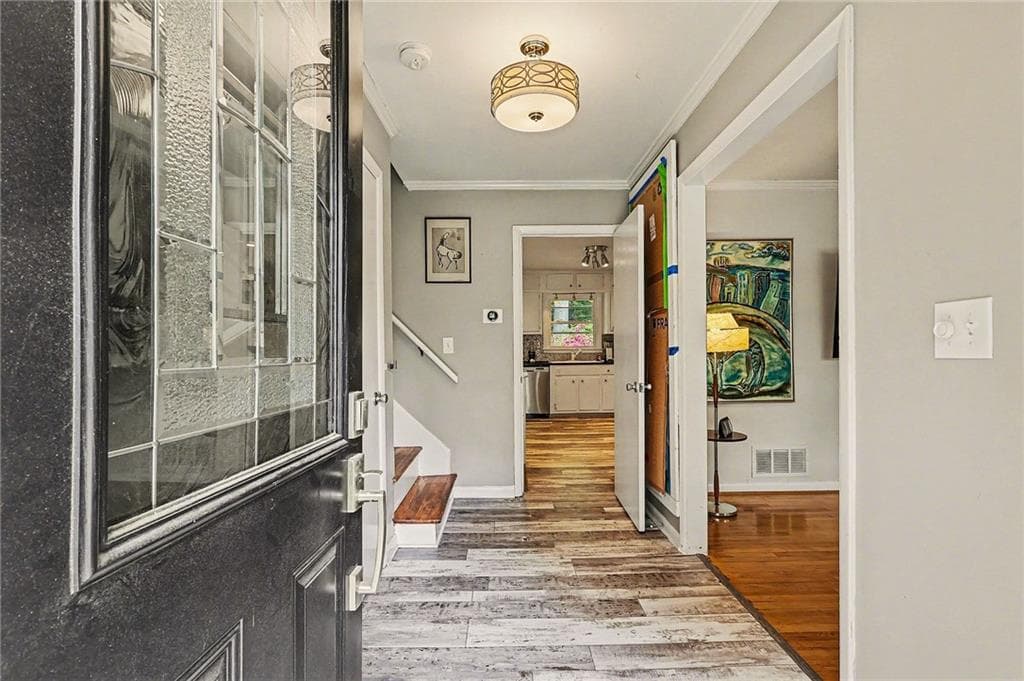 4 bedroom, 2 bathroom, 1,967 sq ft single family residence for sale at 1455 Sanden Ferry Drive, Decatur, GA 30033 — photo 5